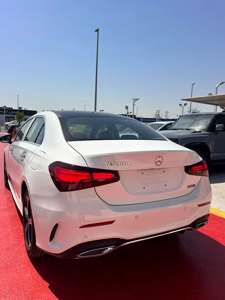واردات Mercedes-Benz A Class 2025 از دبی — منطقه آزاد کیش و قشم — خودرو Mercedes-Benz — تصویر 7