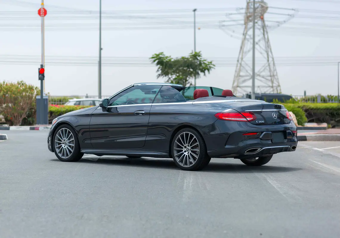 واردات Mercedes-Benz C Class 2019 از دبی — منطقه آزاد کیش و قشم — خودرو Mercedes-Benz — تصویر 7
