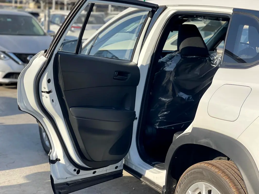 واردات Toyota Corolla Cross 2025 از دبی — منطقه آزاد کیش و قشم — خودرو Toyota — تصویر 14