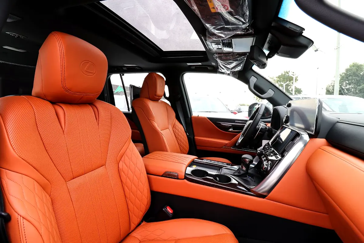واردات Lexus LX Series 2026 از دبی — منطقه آزاد کیش و قشم — خودرو Lexus — تصویر 15