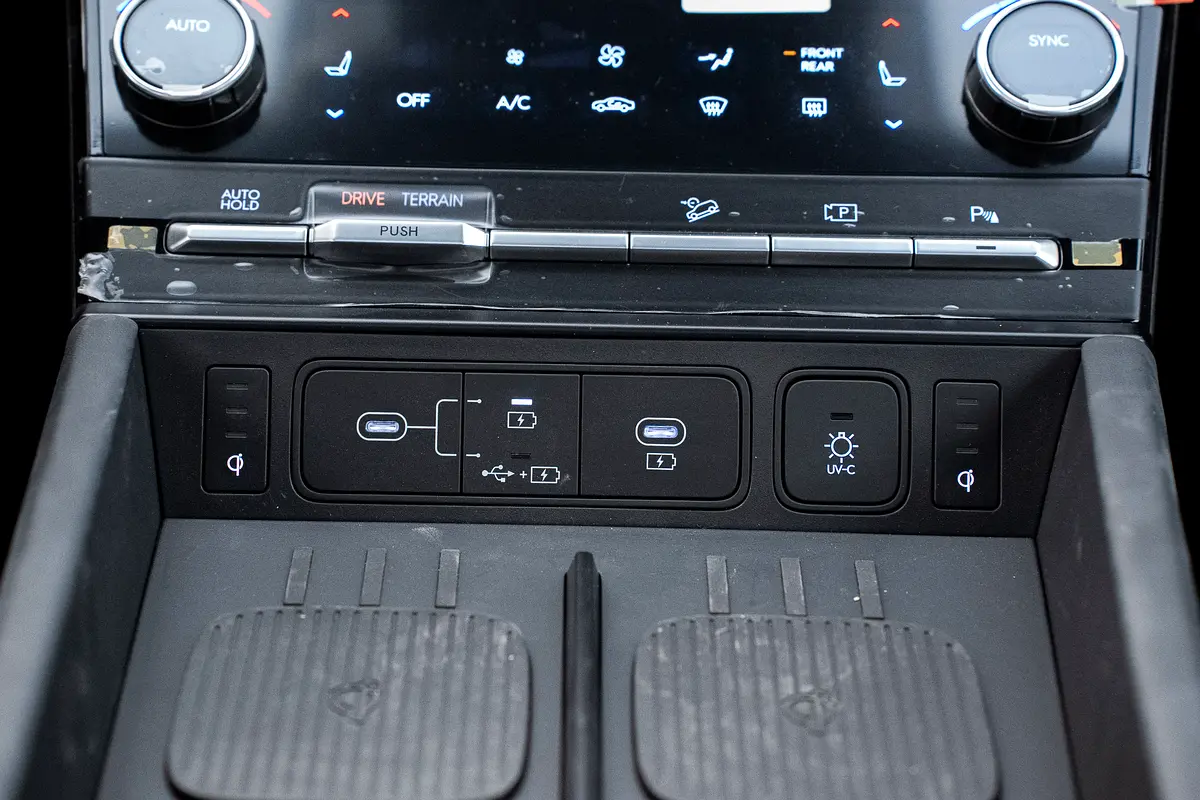 واردات Hyundai Santa FE 2024 از دبی — منطقه آزاد کیش و قشم — خودرو Hyundai — تصویر 7