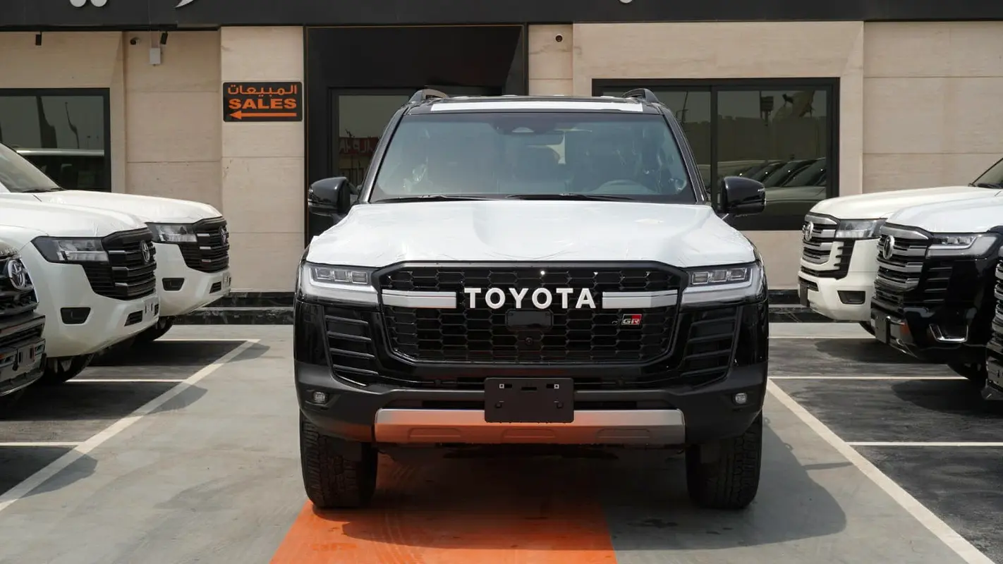 واردات Toyota Land Cruiser 2026 از دبی — منطقه آزاد کیش و قشم — خودرو Toyota — تصویر 3