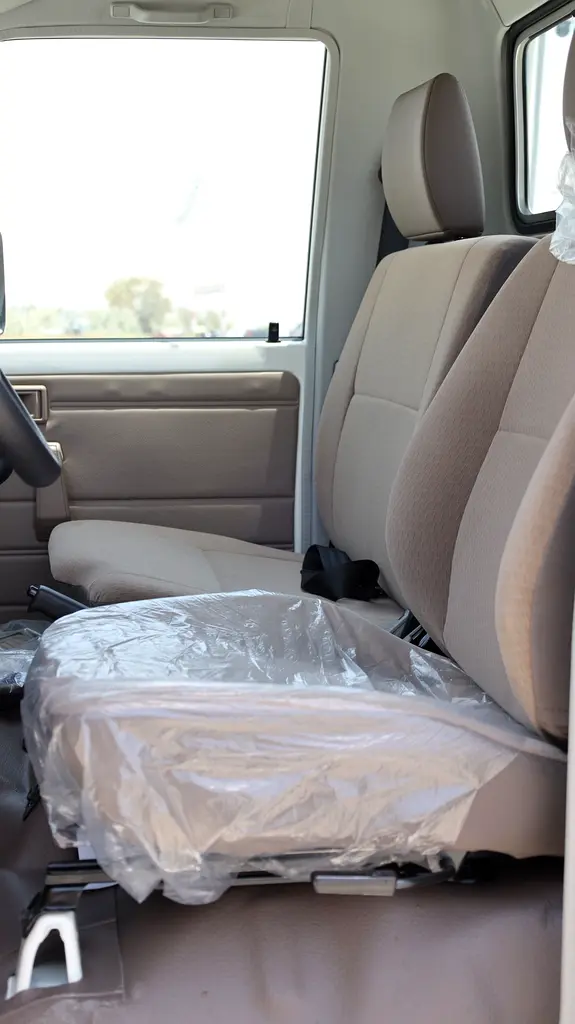 واردات Toyota Land Cruiser 70 Series 2026 از دبی — منطقه آزاد کیش و قشم — خودرو Toyota — تصویر 16