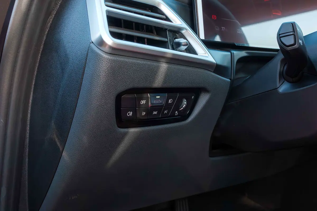 واردات BMW I3 2026 از دبی — منطقه آزاد کیش و قشم — خودرو BMW — تصویر 15