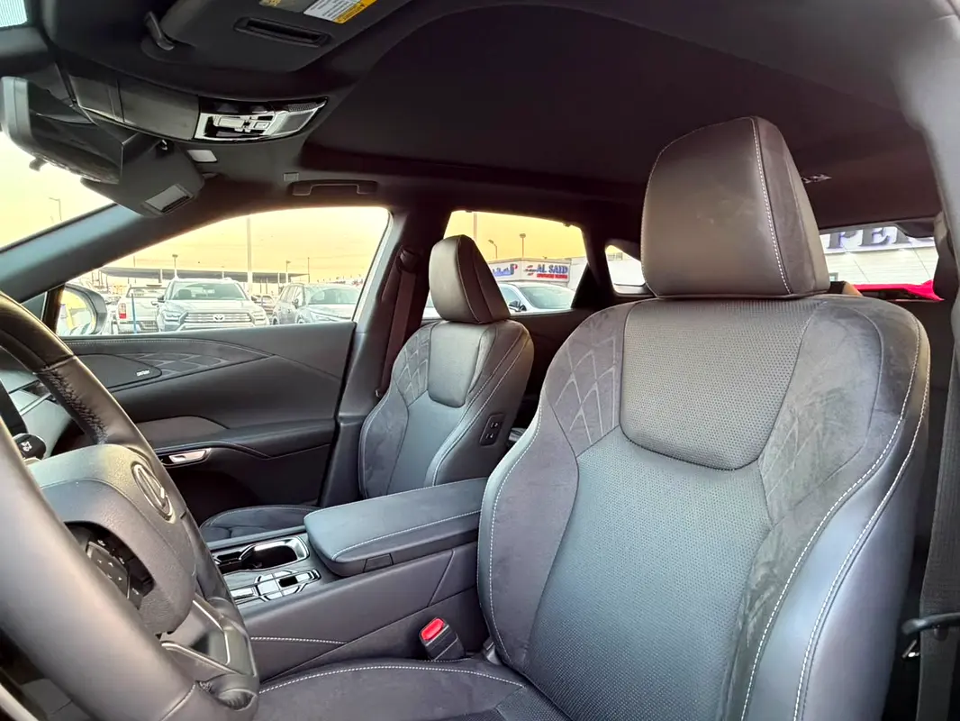 واردات Lexus RX Series 2026 از دبی — منطقه آزاد کیش و قشم — خودرو Lexus — تصویر 11