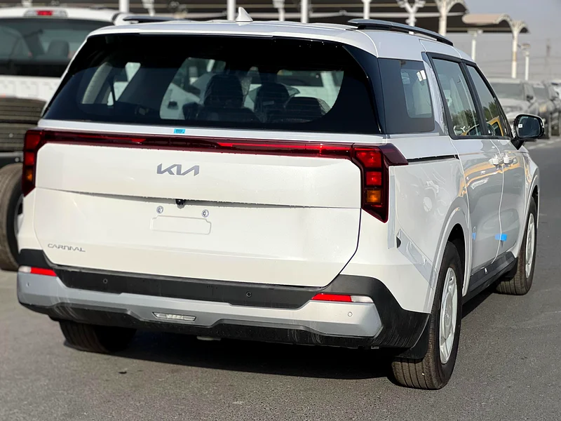 واردات Kia Carnival 2025 از دبی — منطقه آزاد کیش و قشم — خودرو Kia — تصویر 7