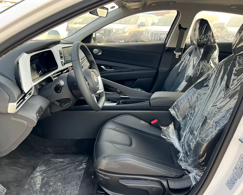 واردات Hyundai Elantra 2025 از دبی — منطقه آزاد کیش و قشم — خودرو Hyundai — تصویر 9