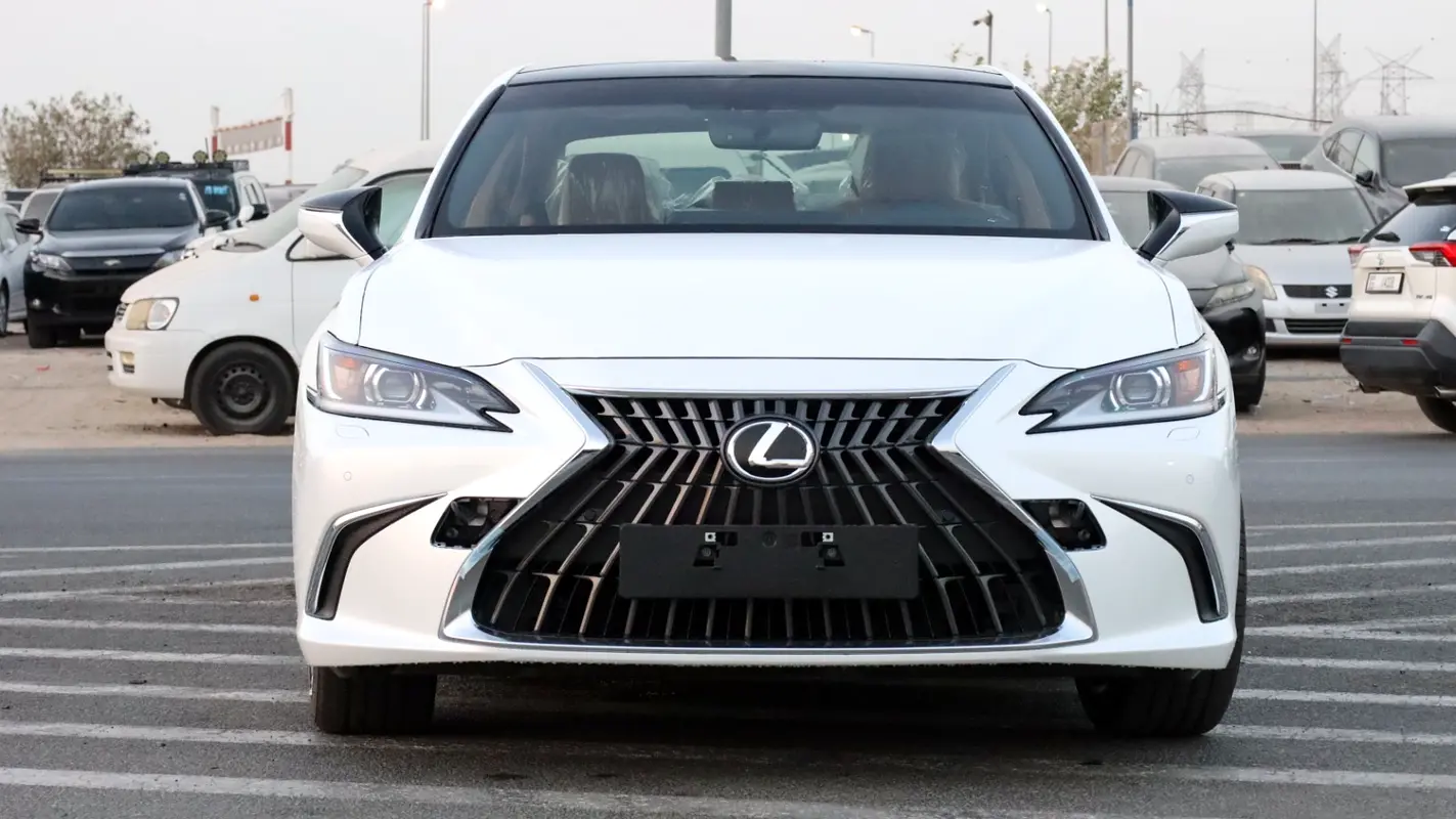 واردات Lexus ES Series 2025 از دبی — منطقه آزاد کیش و قشم — خودرو Lexus — تصویر 3