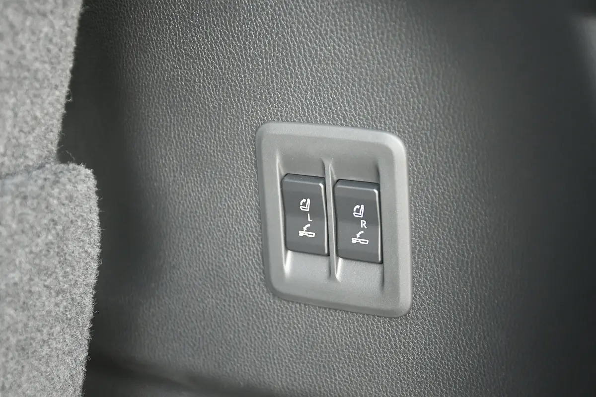 واردات Toyota Prado 2026 از دبی — منطقه آزاد کیش و قشم — خودرو Toyota — تصویر 6