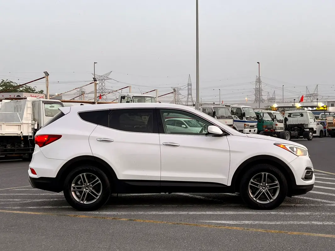 واردات Hyundai Santa FE 2018 از دبی — منطقه آزاد کیش و قشم — خودرو Hyundai — تصویر 9