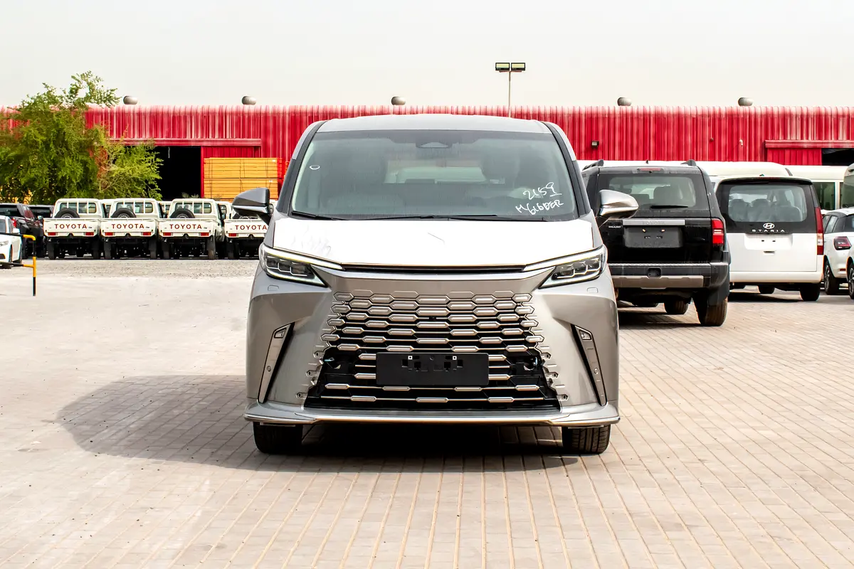 واردات Lexus LM Series 2026 از دبی — منطقه آزاد کیش و قشم — خودرو Lexus — تصویر 2