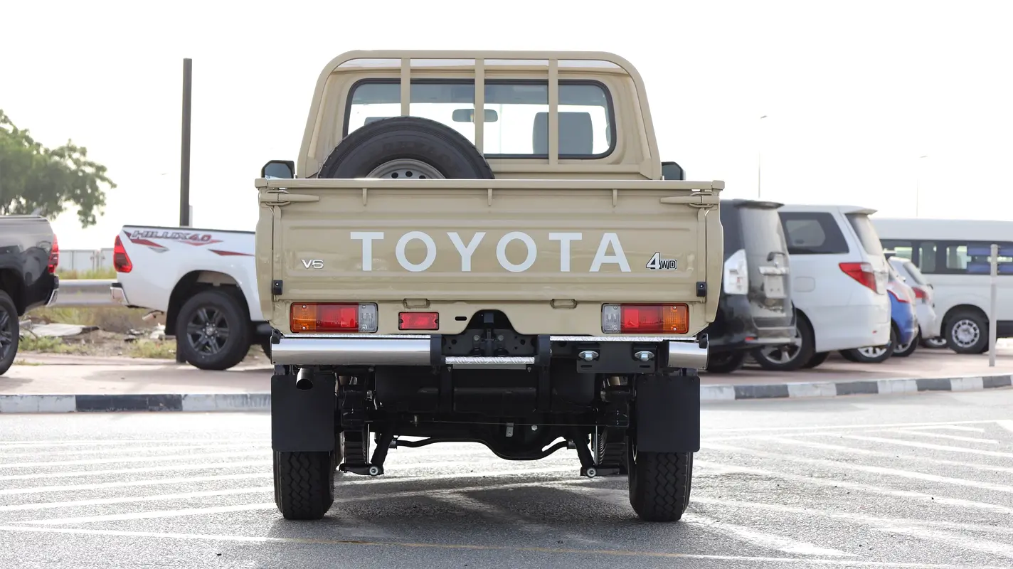 واردات Toyota Land Cruiser 70 Series 2026 از دبی — منطقه آزاد کیش و قشم — خودرو Toyota — تصویر 7