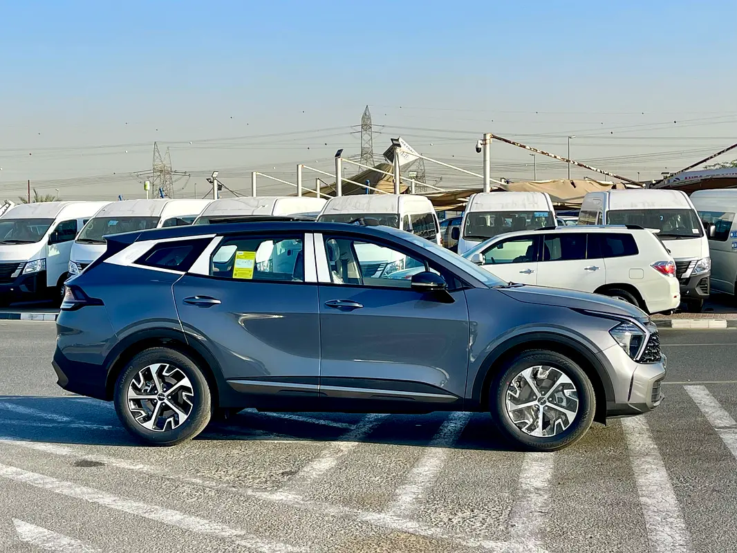 واردات Kia Sportage 2025 از دبی — منطقه آزاد کیش و قشم — خودرو Kia — تصویر 4
