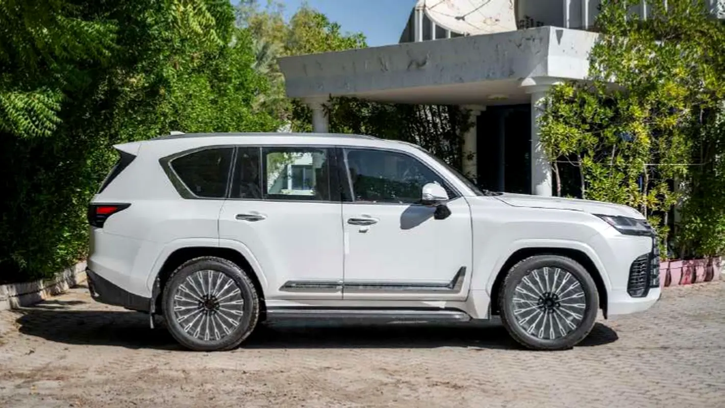واردات Lexus LX Series 2026 از دبی — منطقه آزاد کیش و قشم — خودرو Lexus — تصویر 4