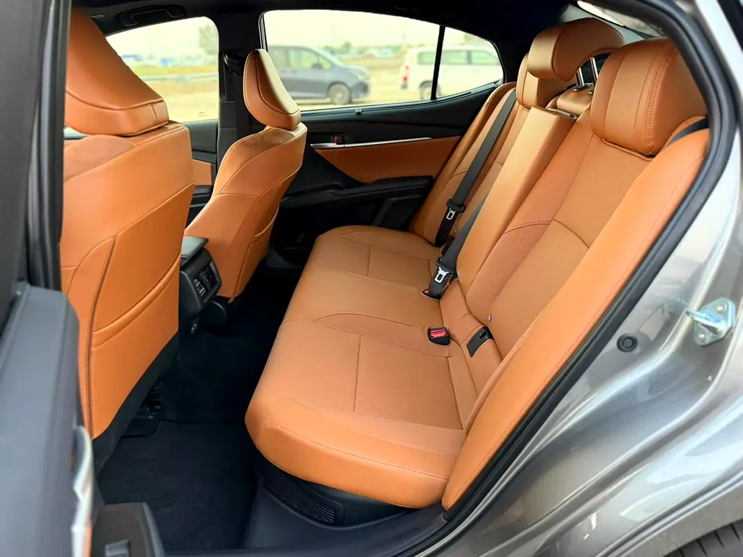 واردات Toyota Camry 2026 از دبی — منطقه آزاد کیش و قشم — خودرو Toyota — تصویر 15