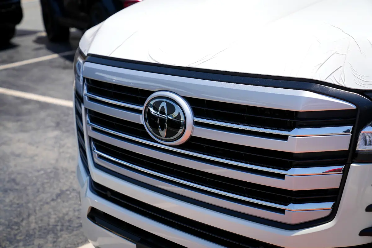 واردات Toyota Land Cruiser 2026 از دبی — منطقه آزاد کیش و قشم — خودرو Toyota — تصویر 11