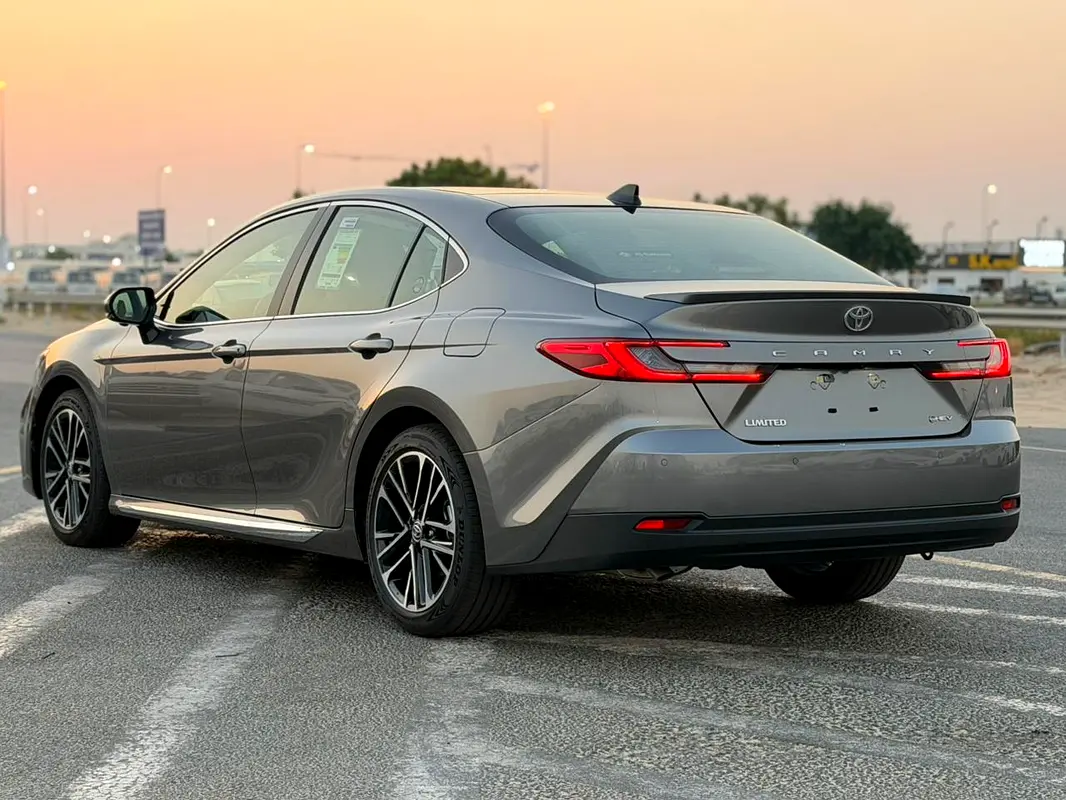 واردات Toyota Camry 2026 از دبی — منطقه آزاد کیش و قشم — خودرو Toyota — تصویر 7