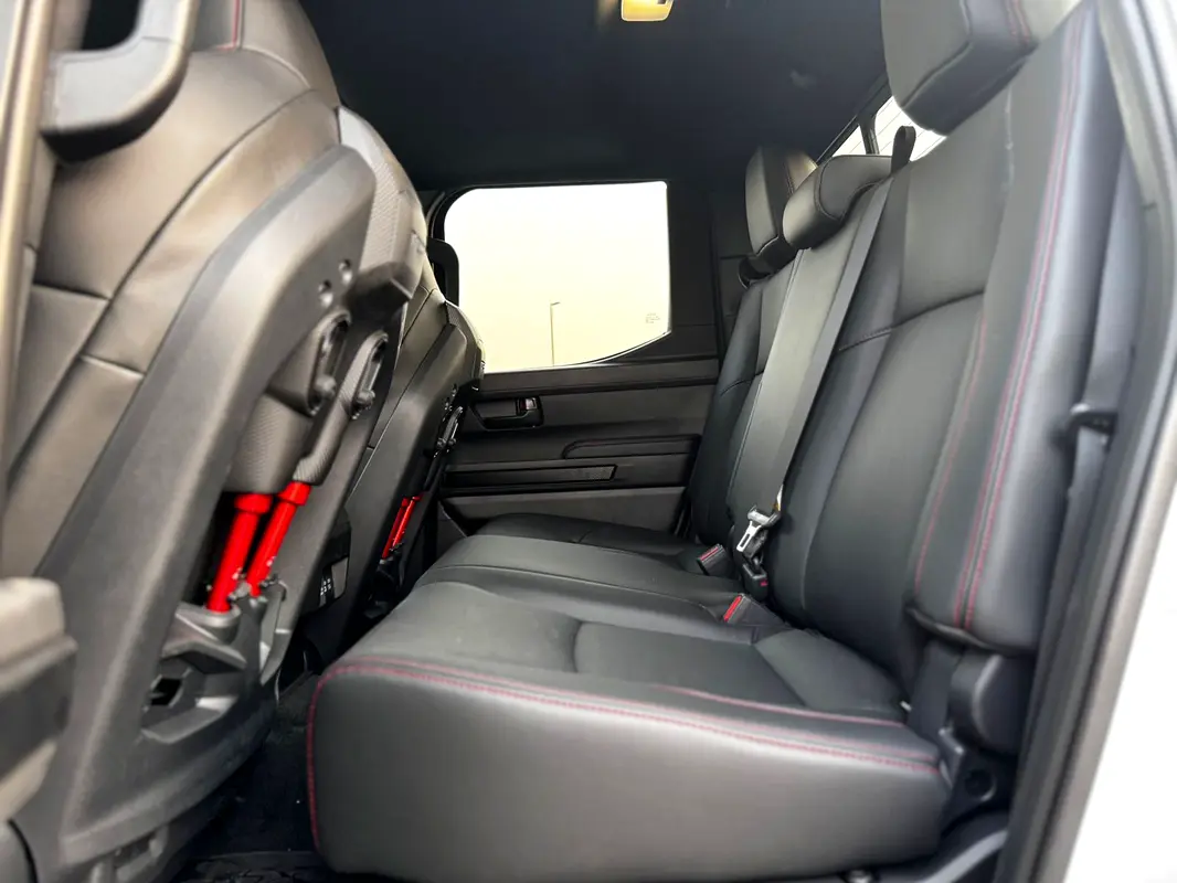 واردات Toyota Tacoma 2025 از دبی — منطقه آزاد کیش و قشم — خودرو Toyota — تصویر 20