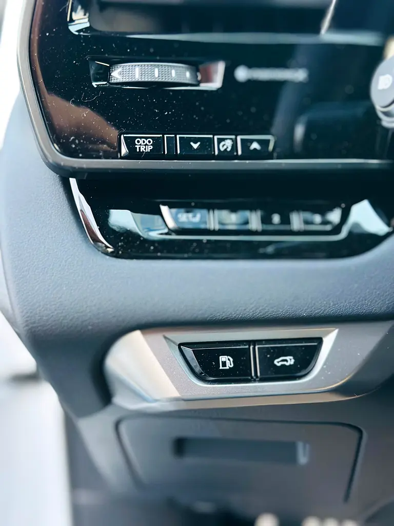 واردات Lexus RX Series 2025 از دبی — منطقه آزاد کیش و قشم — خودرو Lexus — تصویر 10