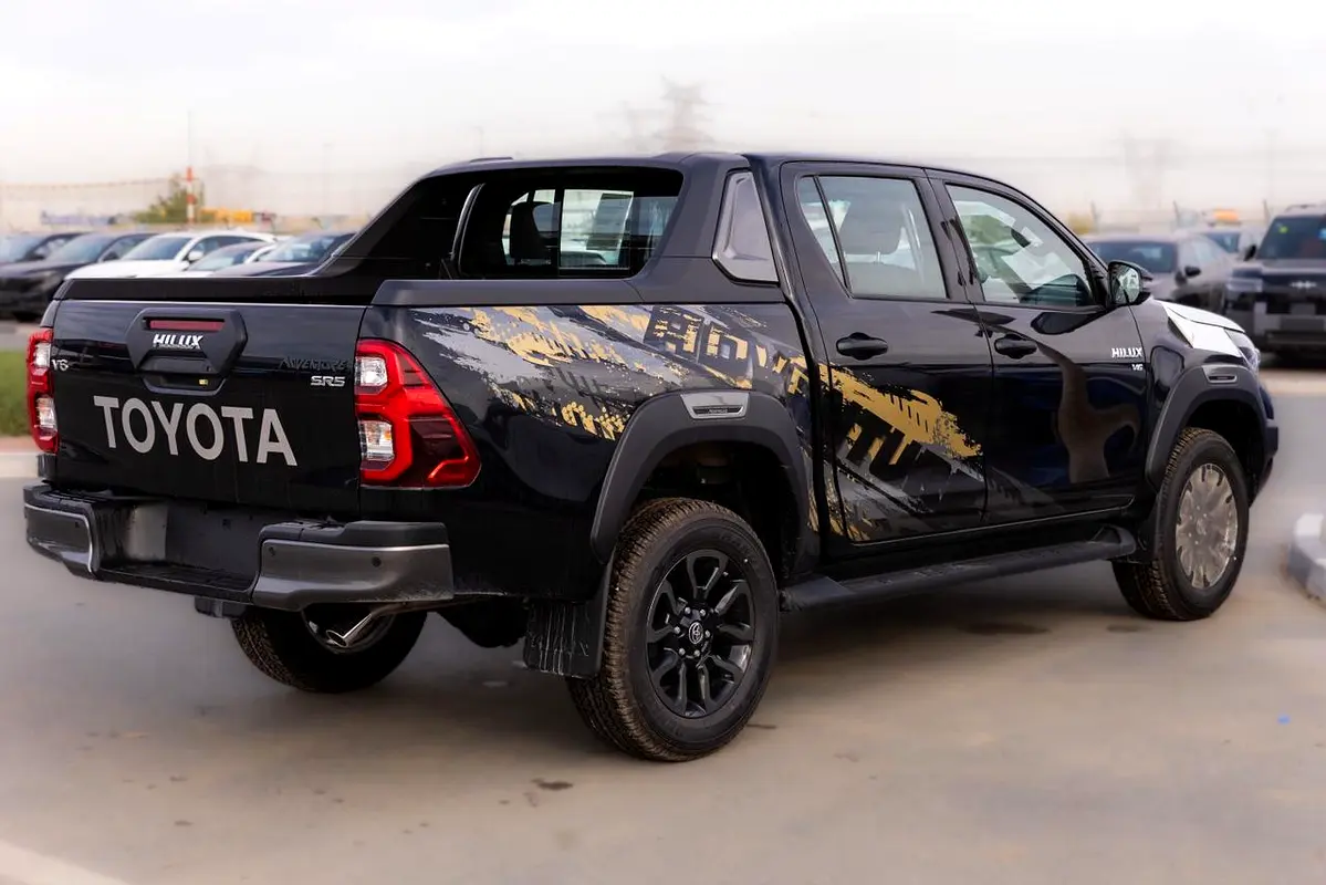 واردات Toyota Hilux 2026 از دبی — منطقه آزاد کیش و قشم — خودرو Toyota — تصویر 13
