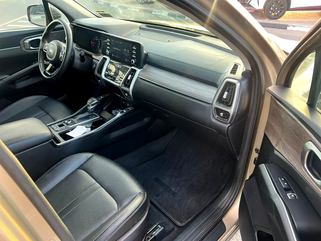 واردات Kia Sorento 2021 از دبی — منطقه آزاد کیش و قشم — خودرو Kia — تصویر 12