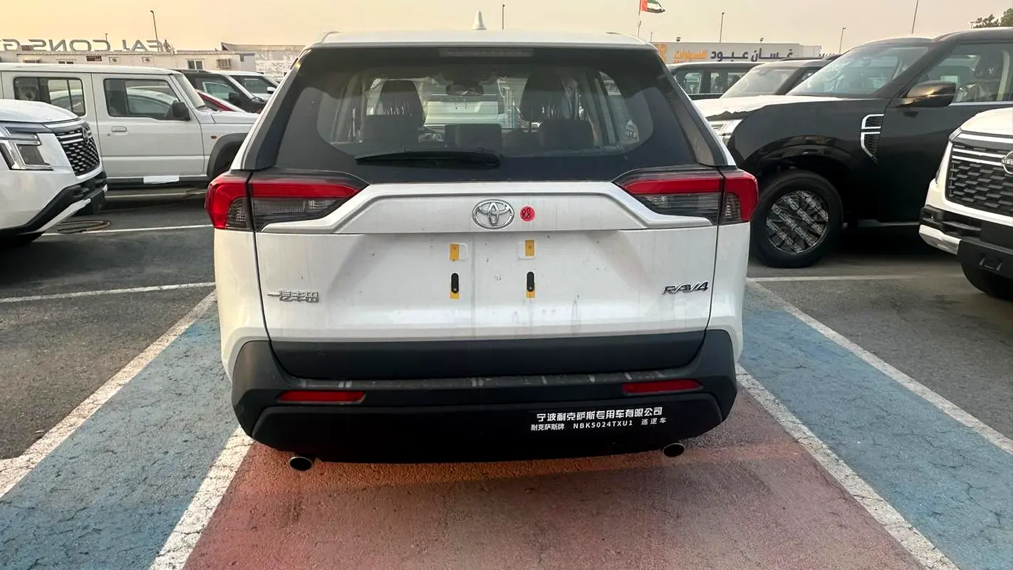 واردات Toyota RAV 4 2025 از دبی — منطقه آزاد کیش و قشم — خودرو Toyota — تصویر 5