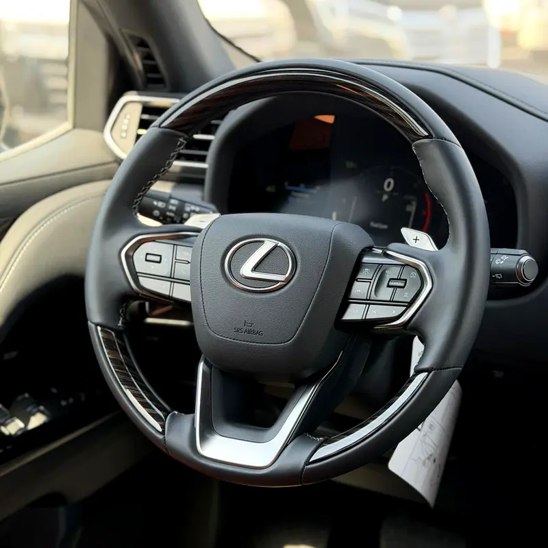 واردات Lexus LX Series 2026 از دبی — منطقه آزاد کیش و قشم — خودرو Lexus — تصویر 6