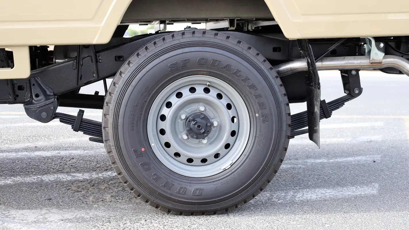 واردات Toyota Land Cruiser 70 Series 2026 از دبی — منطقه آزاد کیش و قشم — خودرو Toyota — تصویر 11