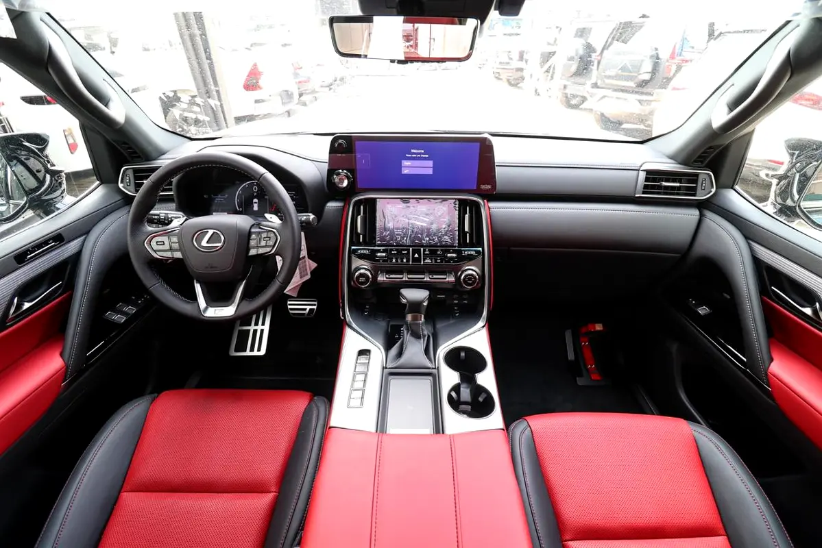 واردات Lexus LX Series 2026 از دبی — منطقه آزاد کیش و قشم — خودرو Lexus — تصویر 7