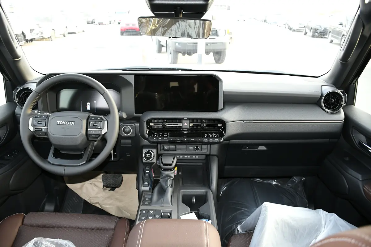 واردات Toyota Prado 2026 از دبی — منطقه آزاد کیش و قشم — خودرو Toyota — تصویر 10