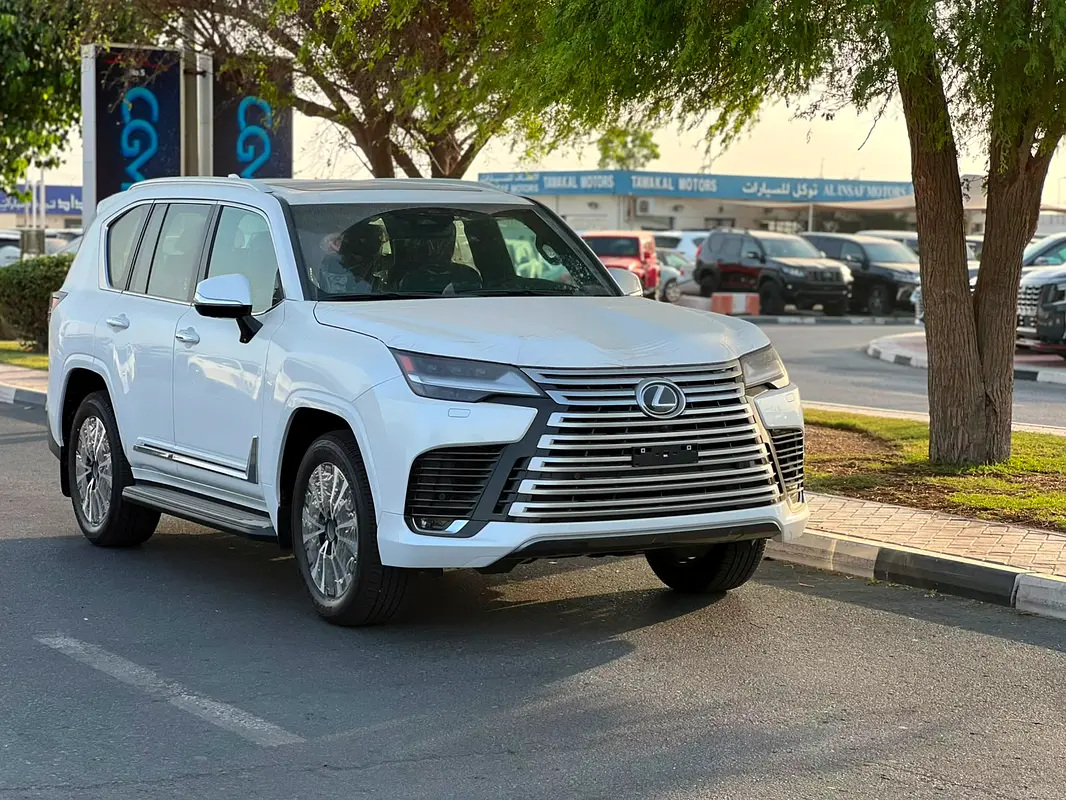 واردات Lexus LX Series 2026 از دبی — منطقه آزاد کیش و قشم — خودرو Lexus — تصویر 9