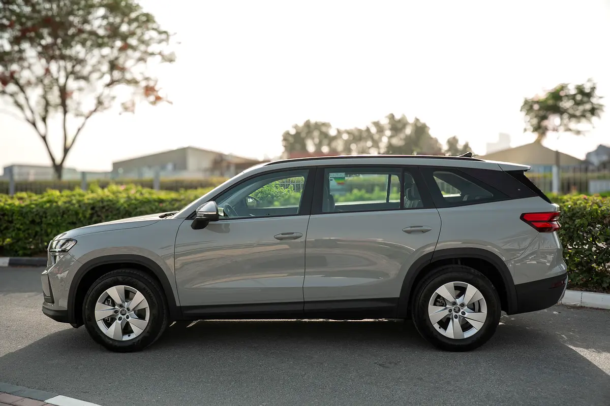 واردات Skoda Kodiaq 2026 از دبی — منطقه آزاد کیش و قشم — خودرو Skoda — تصویر 5