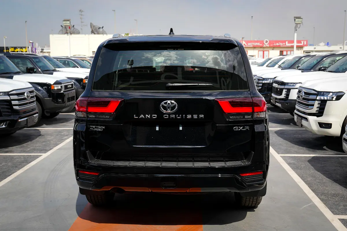 واردات Toyota Land Cruiser 2026 از دبی — منطقه آزاد کیش و قشم — خودرو Toyota — تصویر 5