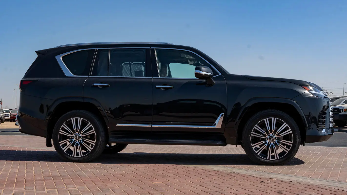 واردات Lexus LX Series 2026 از دبی — منطقه آزاد کیش و قشم — خودرو Lexus — تصویر 2