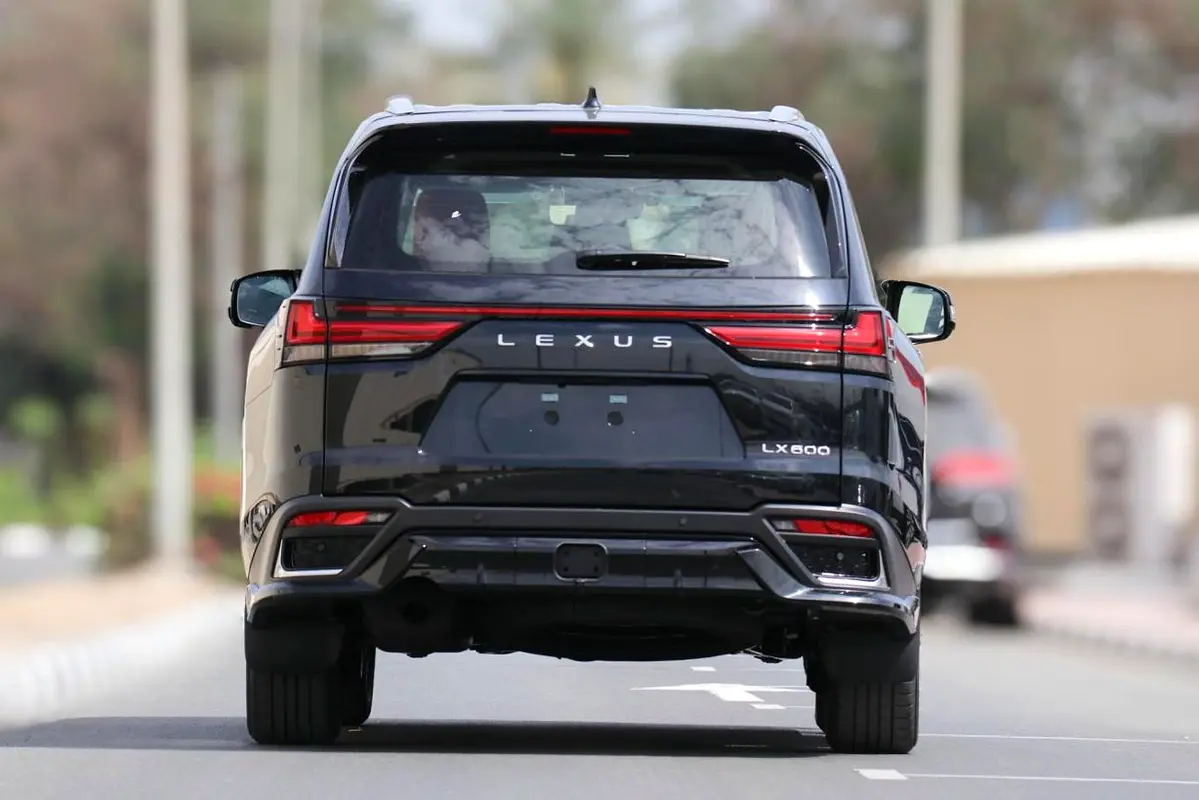 واردات Lexus LX Series 2026 از دبی — منطقه آزاد کیش و قشم — خودرو Lexus — تصویر 2
