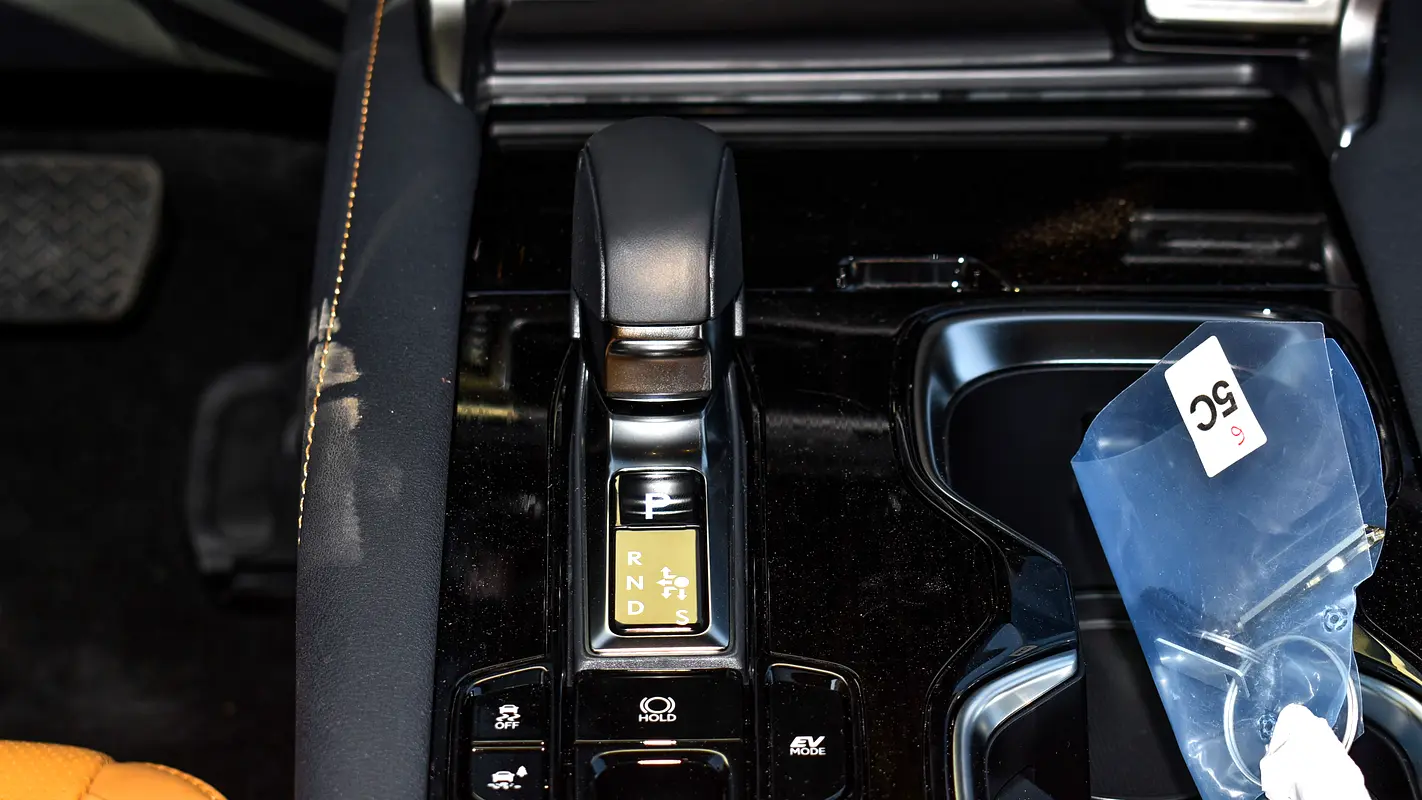 واردات Lexus RX Series 2026 از دبی — منطقه آزاد کیش و قشم — خودرو Lexus — تصویر 11