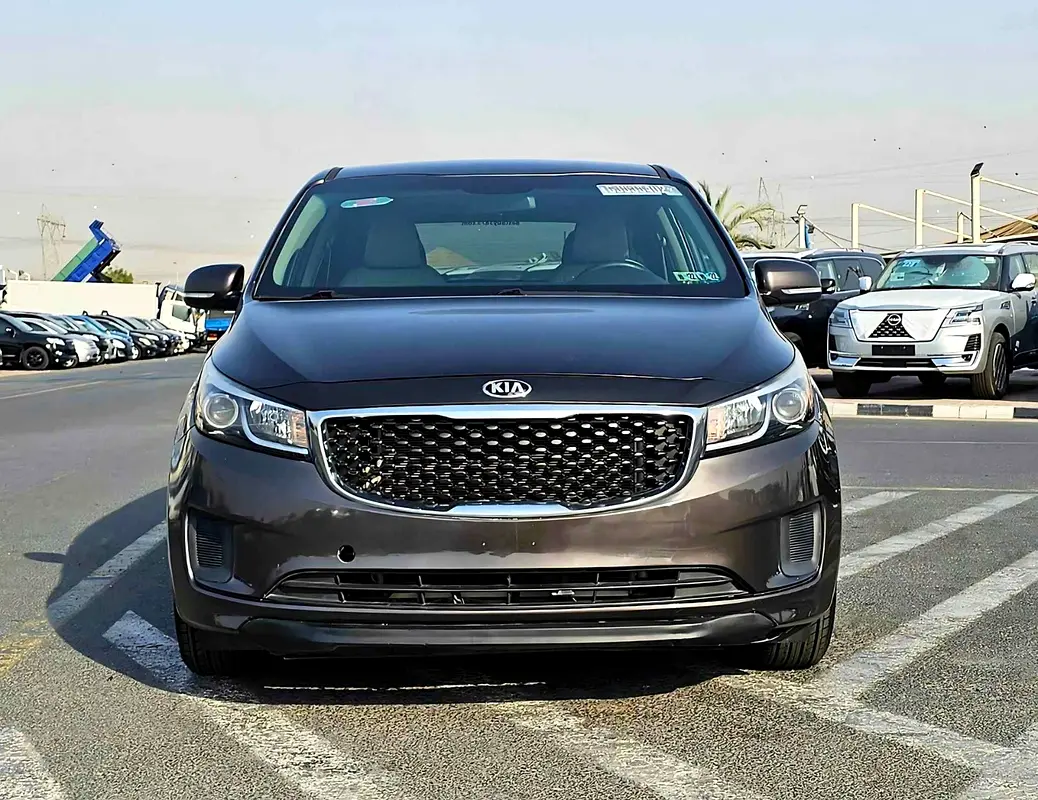 واردات Kia Sedona 2017 از دبی — منطقه آزاد کیش و قشم — خودرو Kia — تصویر 8