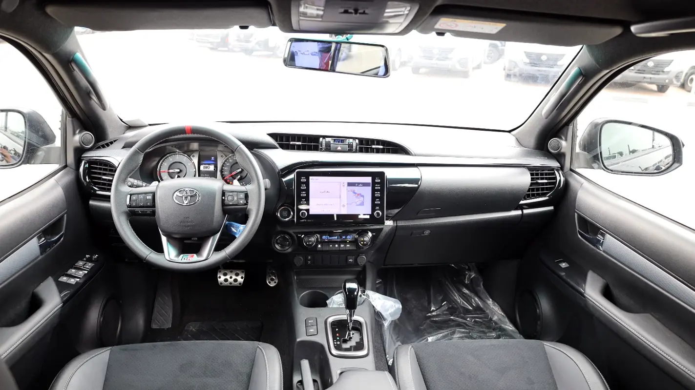 واردات Toyota Hilux 2026 از دبی — منطقه آزاد کیش و قشم — خودرو Toyota — تصویر 20