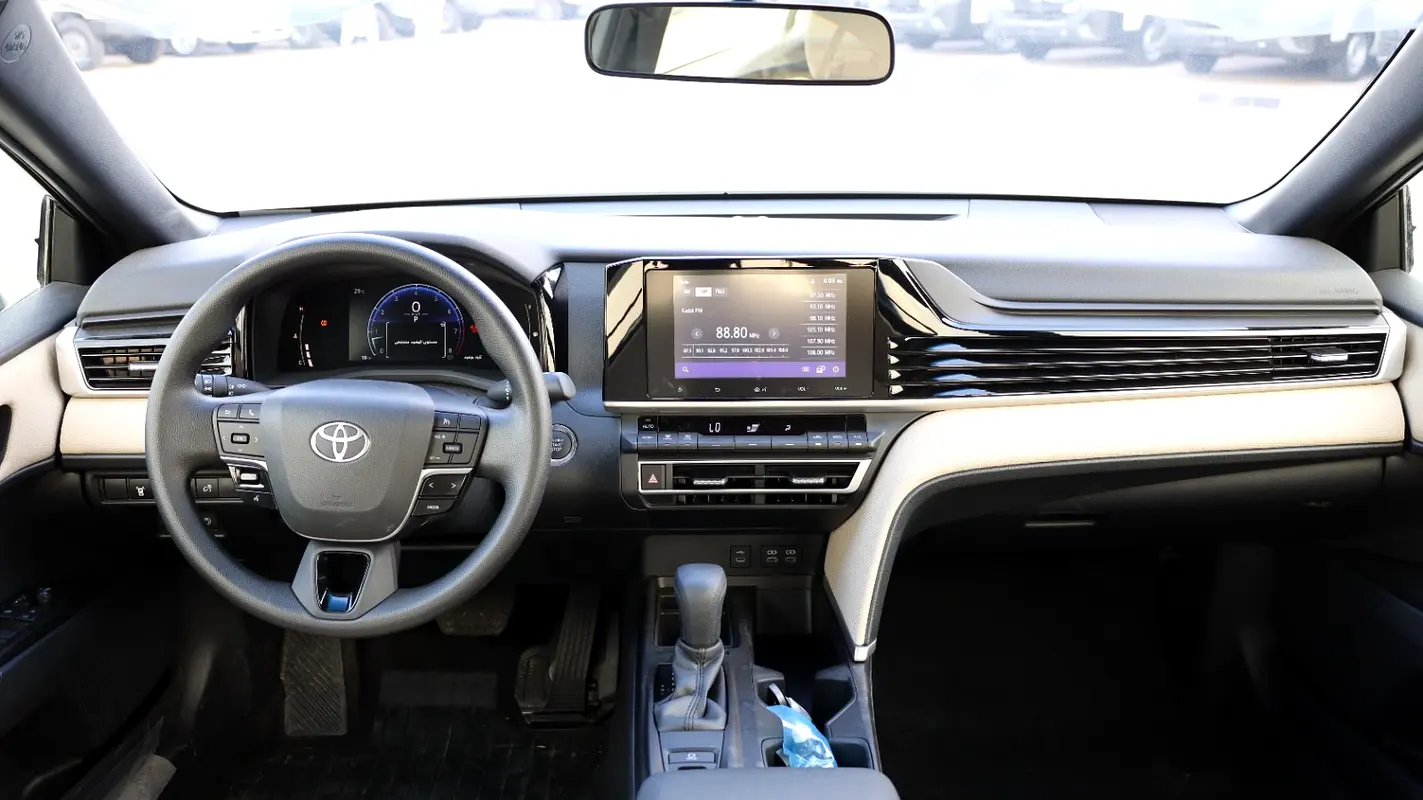 واردات Toyota Camry 2025 از دبی — منطقه آزاد کیش و قشم — خودرو Toyota — تصویر 18