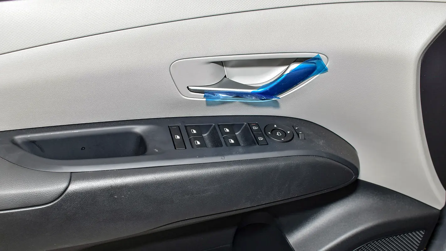 واردات Hyundai Tucson 2025 از دبی — منطقه آزاد کیش و قشم — خودرو Hyundai — تصویر 16