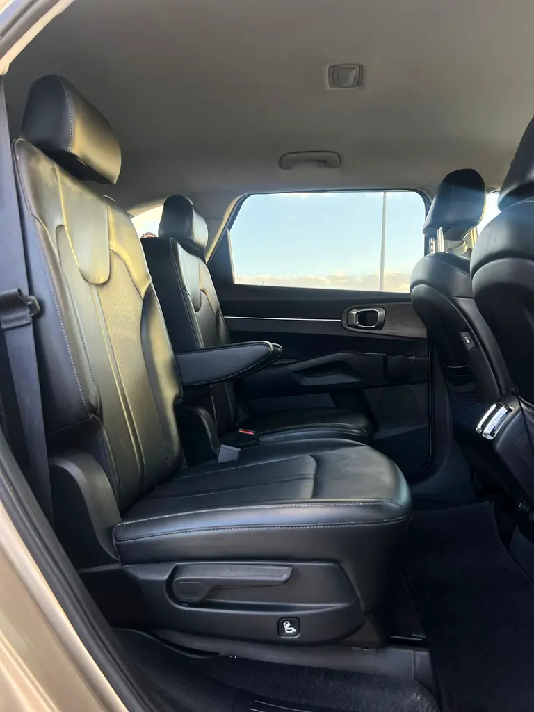 واردات Kia Sorento 2021 از دبی — منطقه آزاد کیش و قشم — خودرو Kia — تصویر 15