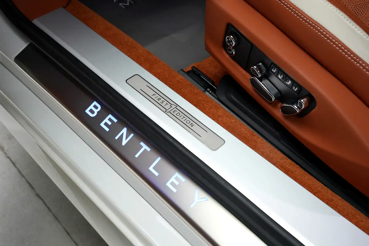 واردات Bentley Continental 2025 از دبی — منطقه آزاد کیش و قشم — خودرو Bentley — تصویر 12