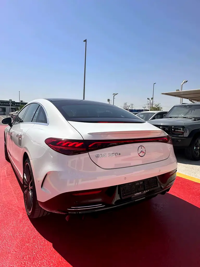واردات Mercedes-Benz EQE 2025 از دبی — منطقه آزاد کیش و قشم — خودرو Mercedes-Benz — تصویر 5