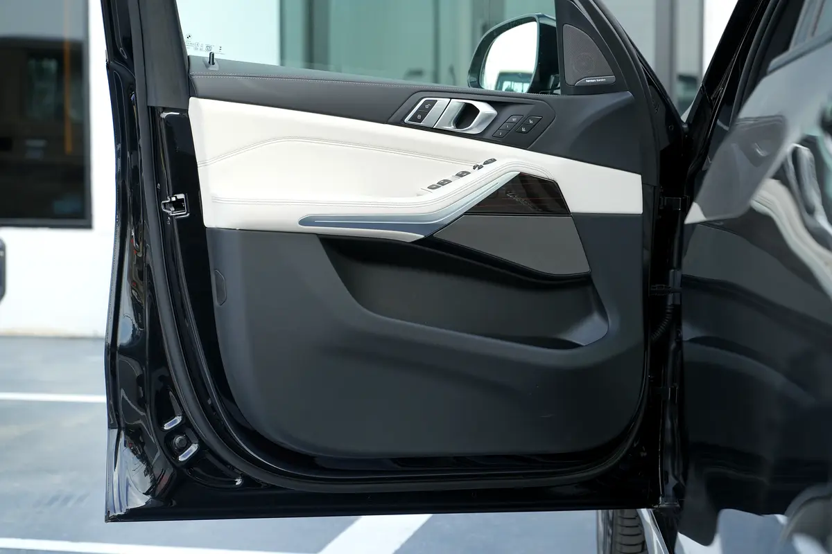 واردات BMW X5 2026 از دبی — منطقه آزاد کیش و قشم — خودرو BMW — تصویر 17