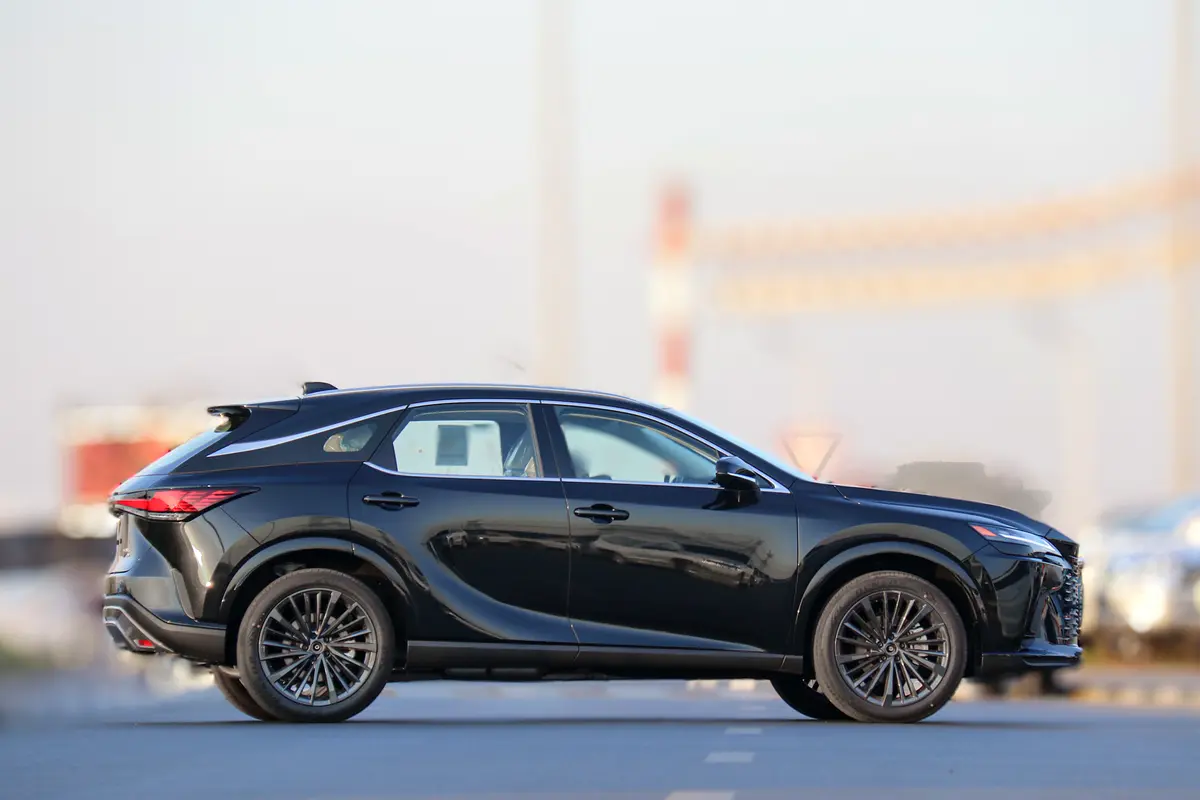 واردات Lexus RX Series 2026 از دبی — منطقه آزاد کیش و قشم — خودرو Lexus — تصویر 3
