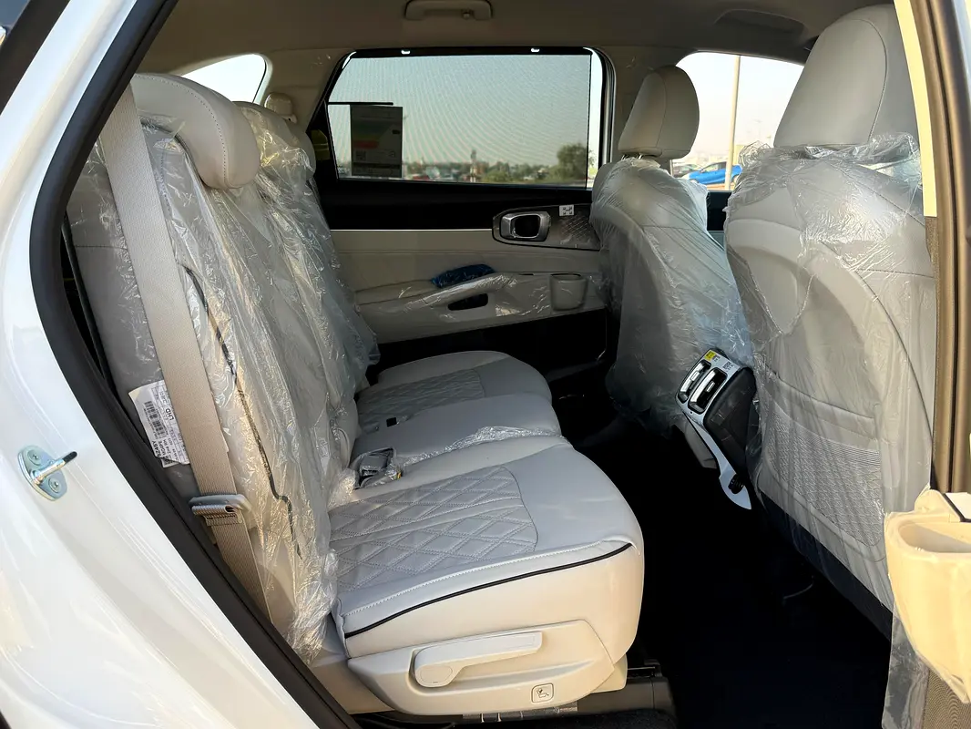 واردات Kia Sorento 2025 از دبی — منطقه آزاد کیش و قشم — خودرو Kia — تصویر 12