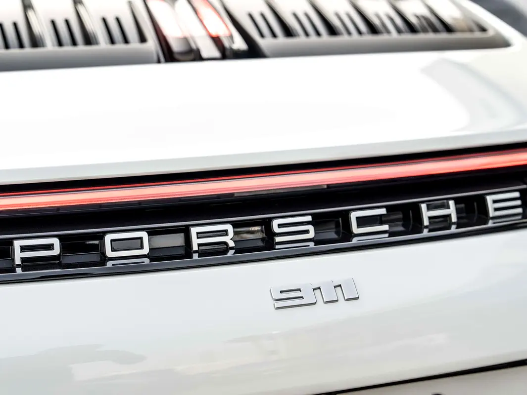 واردات Porsche 911 2025 از دبی — منطقه آزاد کیش و قشم — خودرو Porsche — تصویر 8