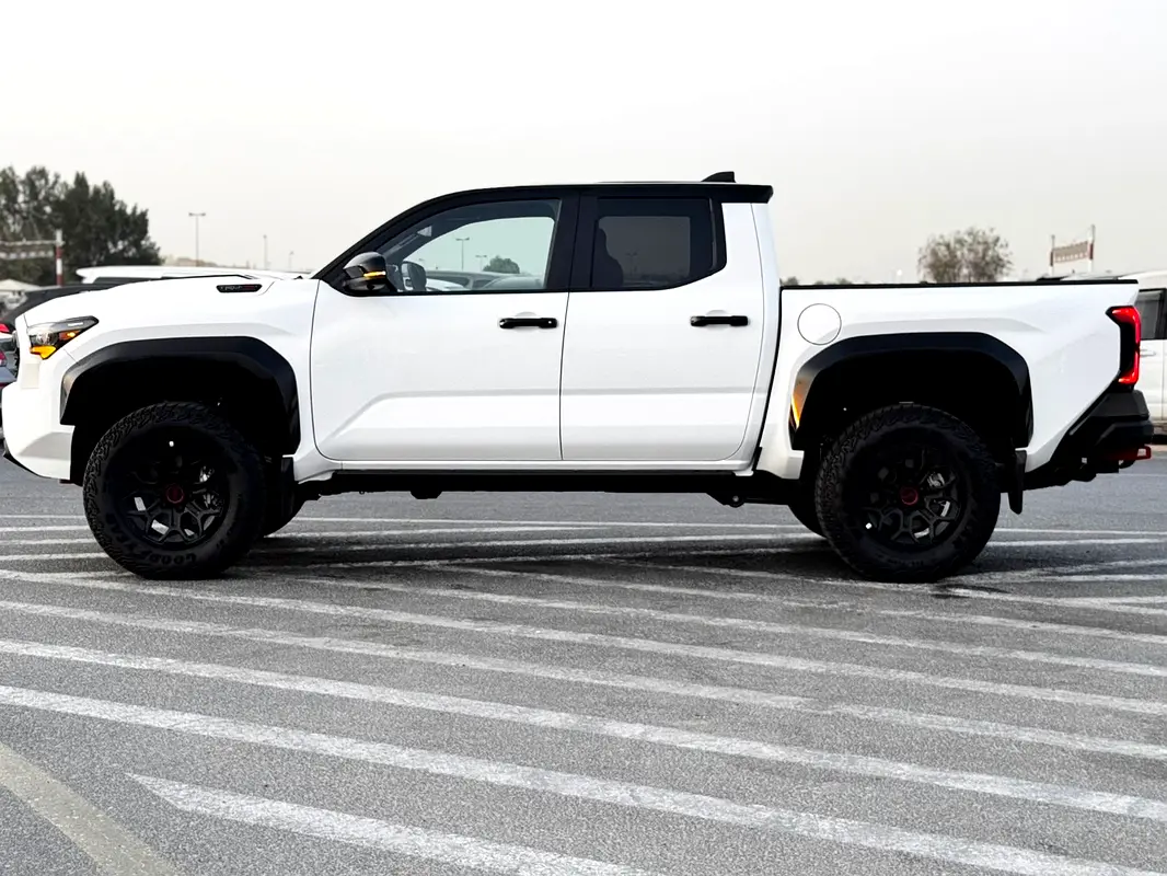 واردات Toyota Tacoma 2025 از دبی — منطقه آزاد کیش و قشم — خودرو Toyota — تصویر 13