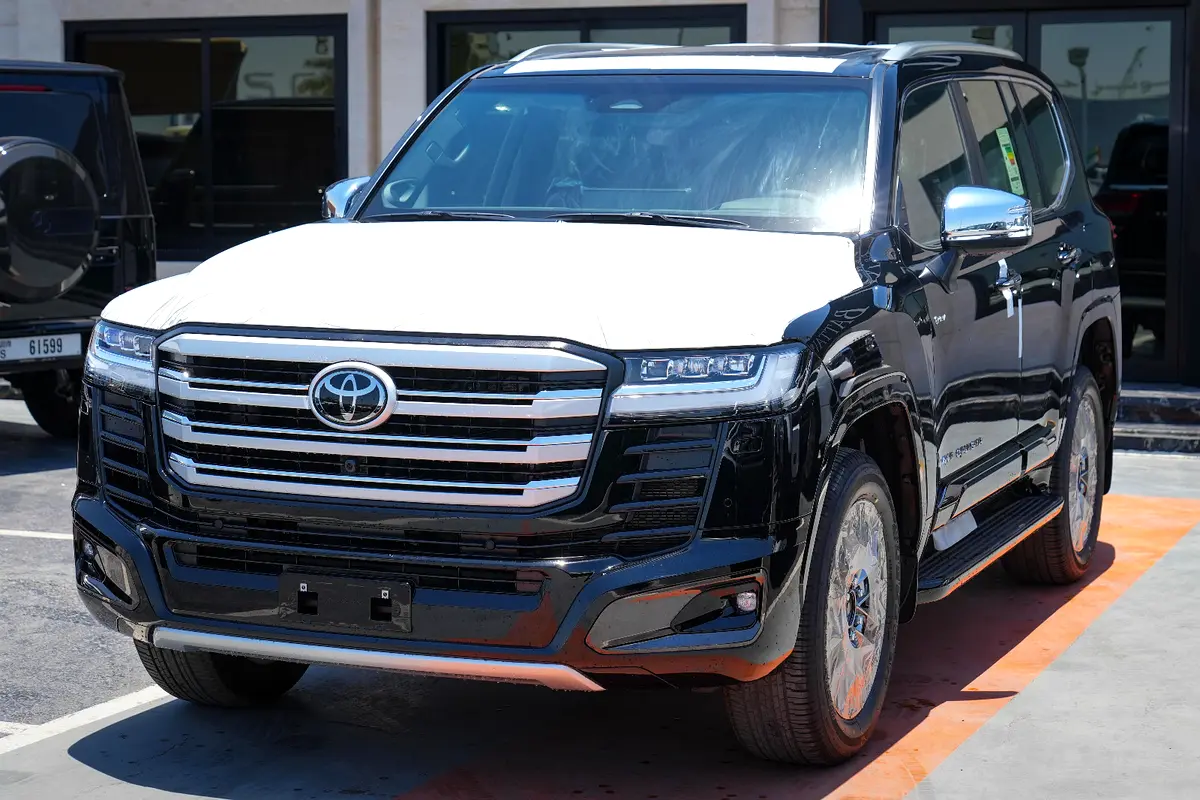 واردات Toyota Land Cruiser 2026 از دبی — منطقه آزاد کیش و قشم — خودرو Toyota — تصویر 3