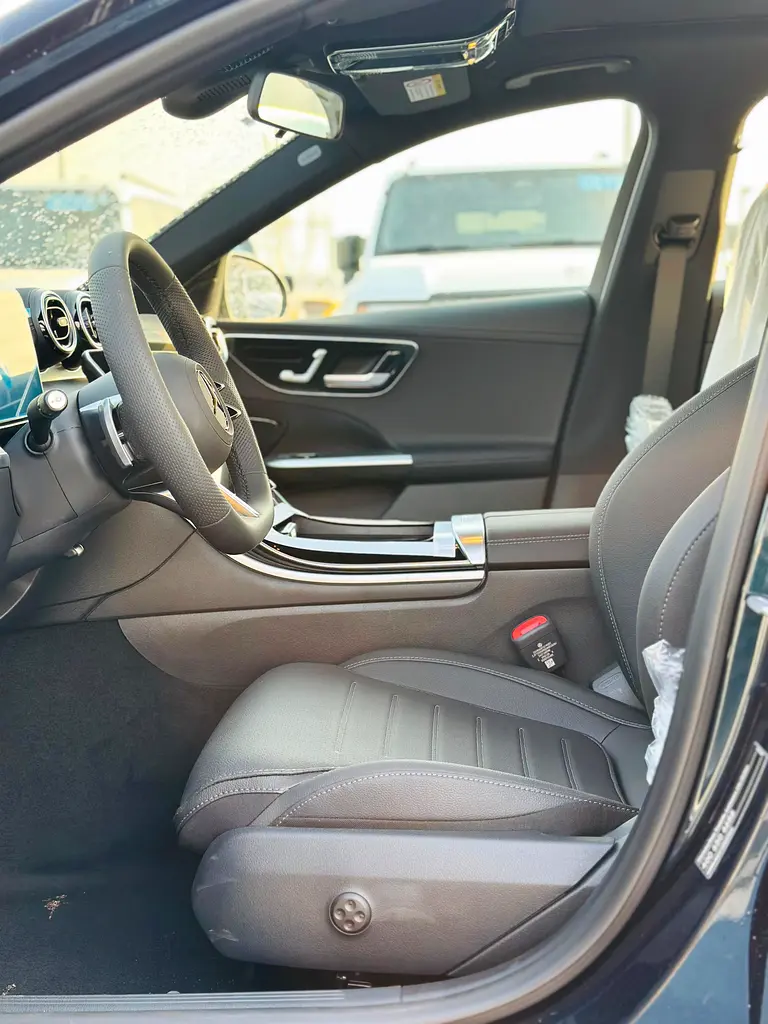 واردات Mercedes-Benz C Class 2025 از دبی — منطقه آزاد کیش و قشم — خودرو Mercedes-Benz — تصویر 7